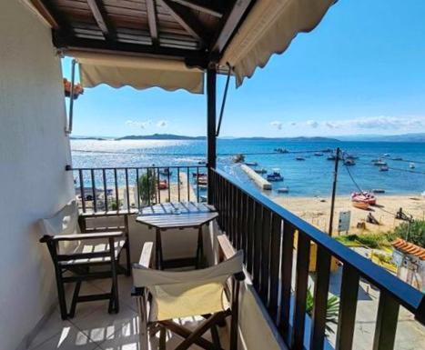 Pension Antonakis Ouranoupolis Greece מראה חיצוני תמונה